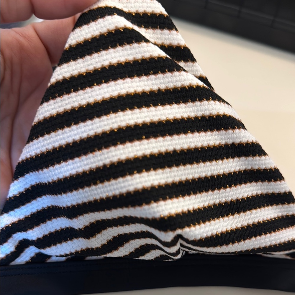 Black/White/Gold Striped Bikini Set Size M - Picture 3 of 3